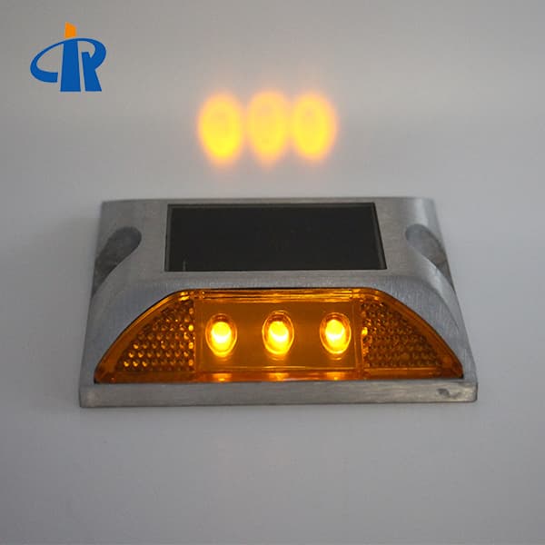 <h3>Solar Led Road Studs Synchronous Flashing For Motorway </h3>
